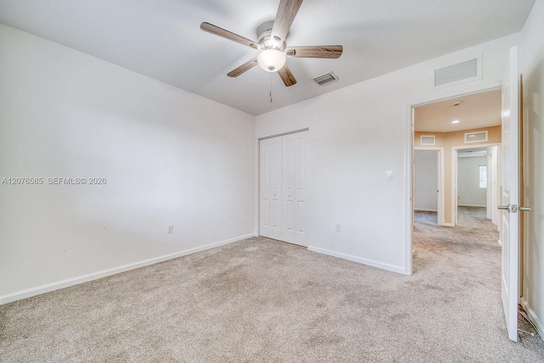 For Sale: $400,000 (3 beds, 2 baths, 1850 Square Feet)