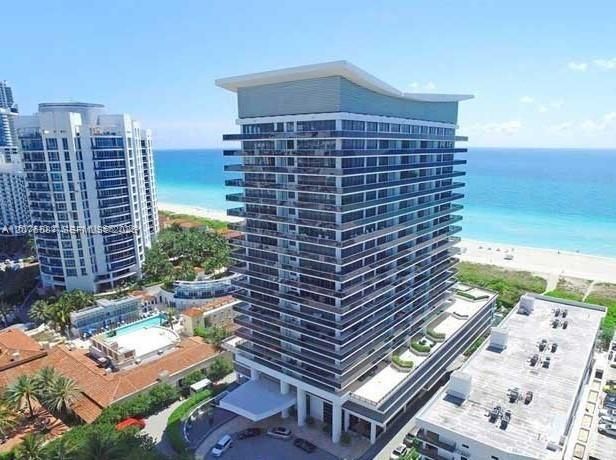 For Sale: $1,590,000 (2 beds, 2 baths, 1094 Square Feet)