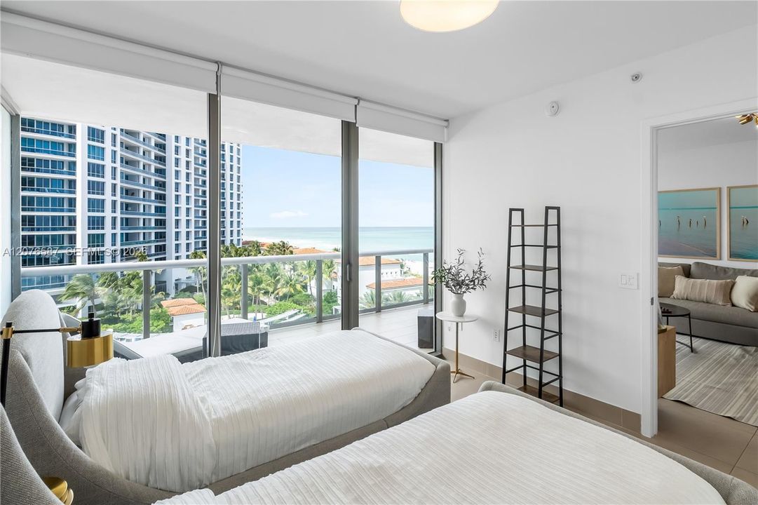 For Sale: $1,590,000 (2 beds, 2 baths, 1094 Square Feet)