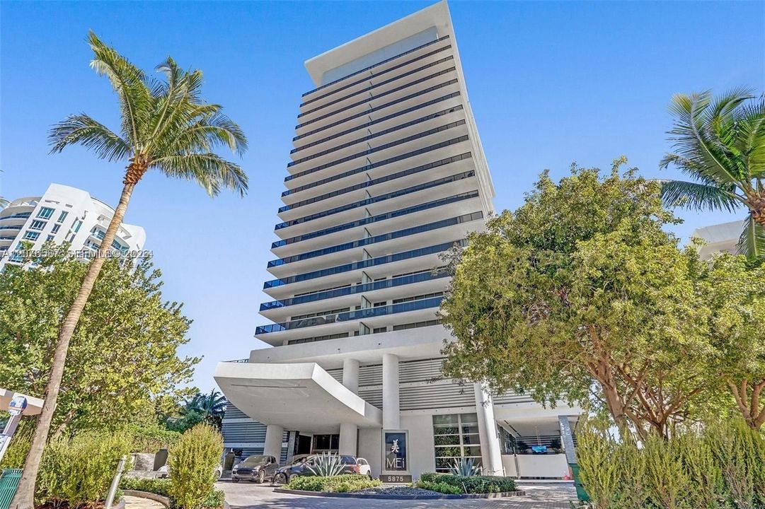 For Sale: $1,590,000 (2 beds, 2 baths, 1094 Square Feet)