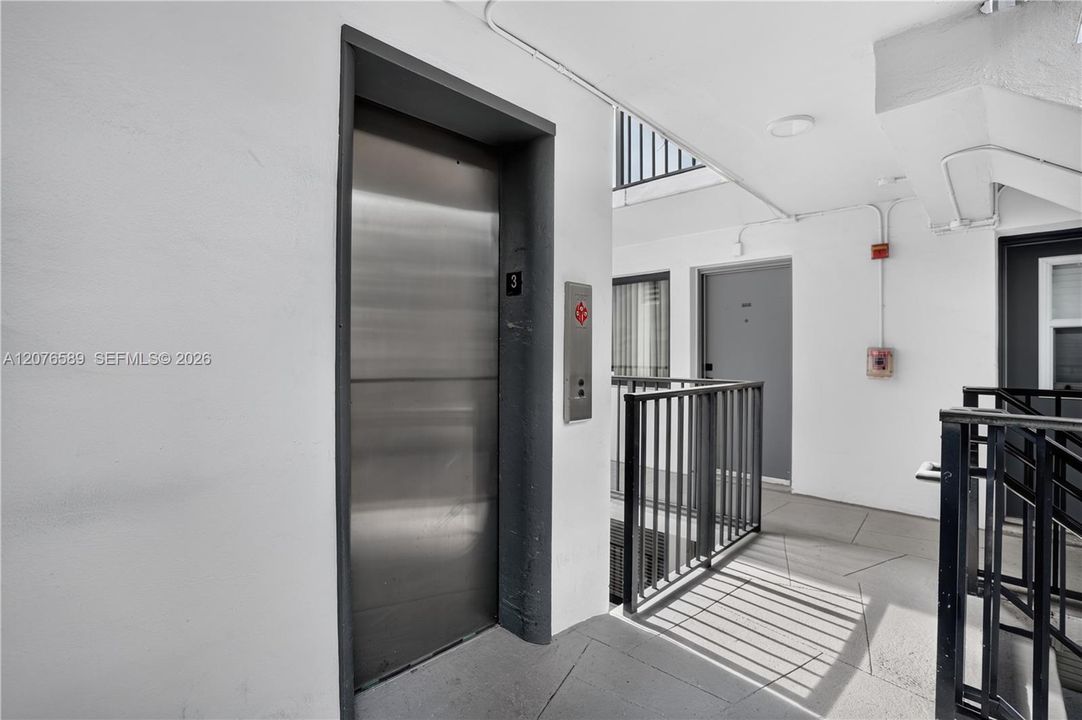 En Venta: $375,000 (2 camas, 1 baños, 692 Pies cuadrados)