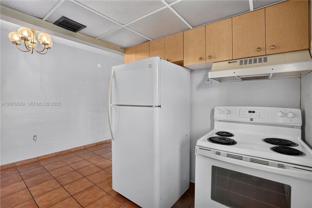 En Venta: $375,000 (2 camas, 1 baños, 692 Pies cuadrados)