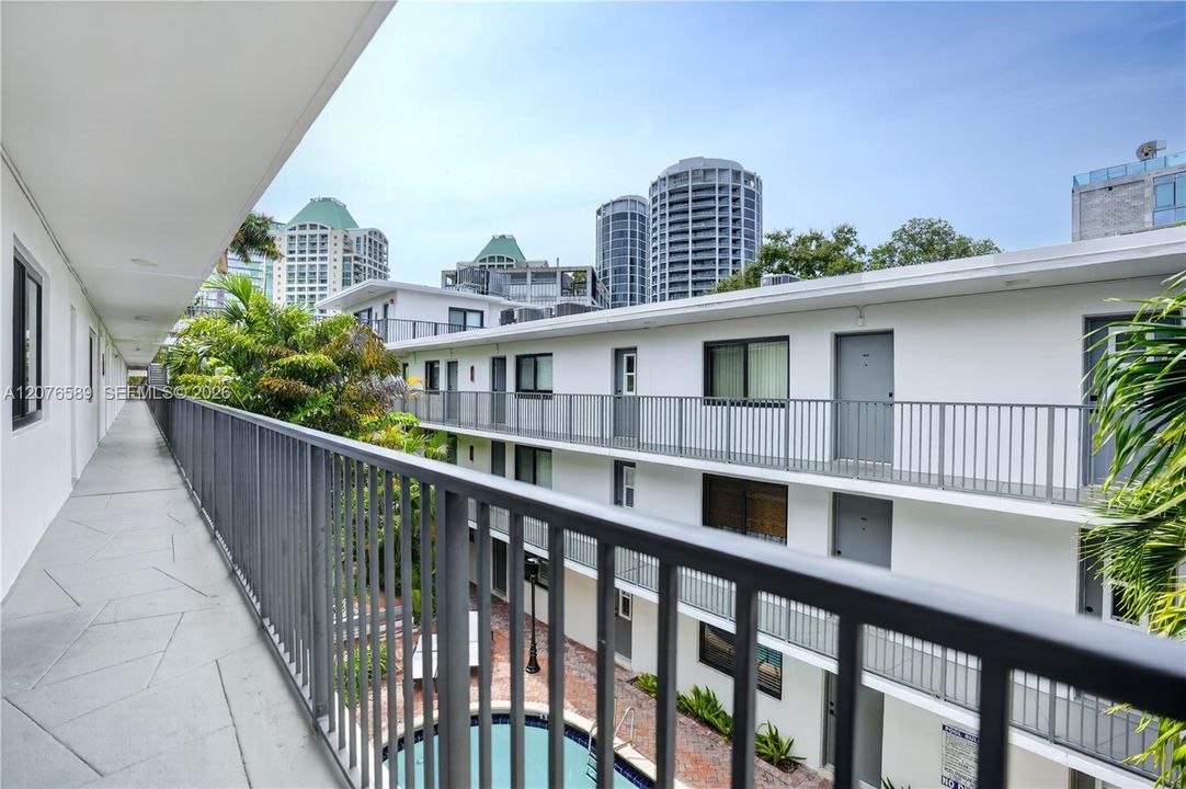 En Venta: $375,000 (2 camas, 1 baños, 692 Pies cuadrados)