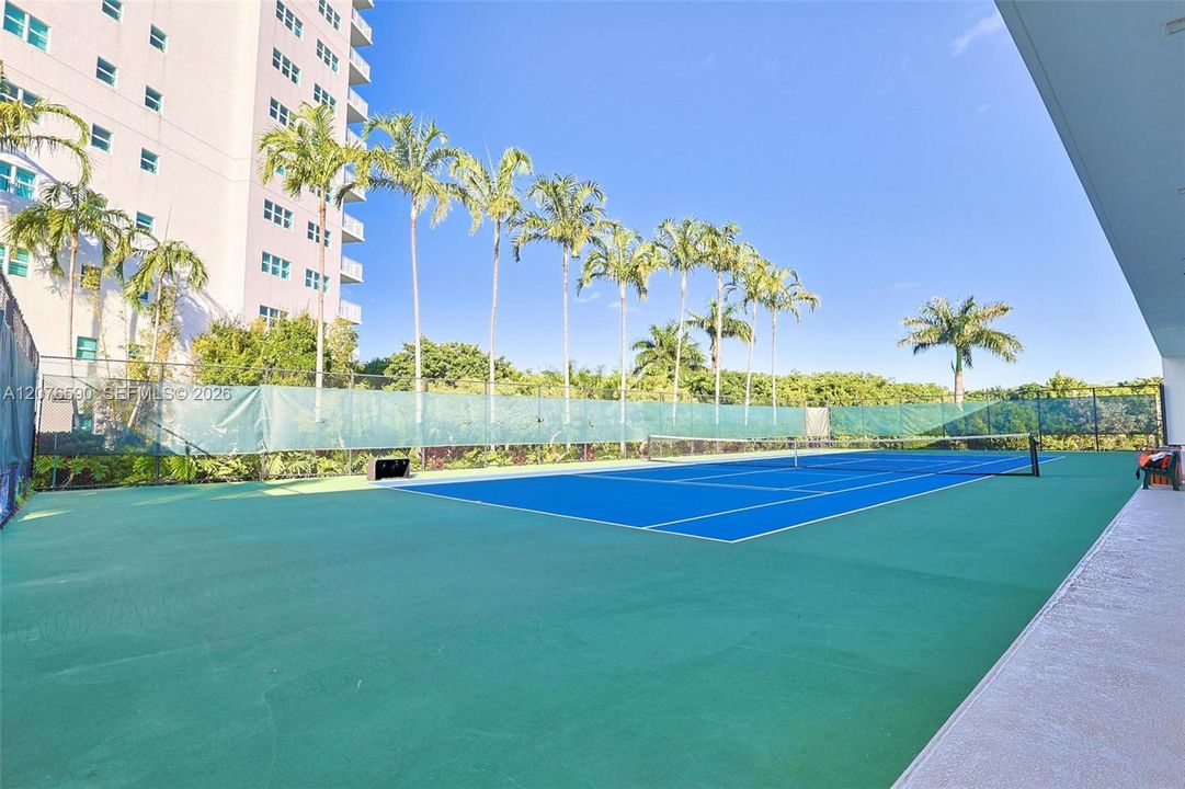For Rent: $3,500 (2 beds, 2 baths, 1763 Square Feet)
