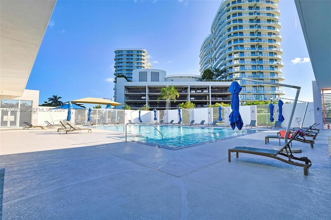 For Rent: $3,500 (2 beds, 2 baths, 1763 Square Feet)