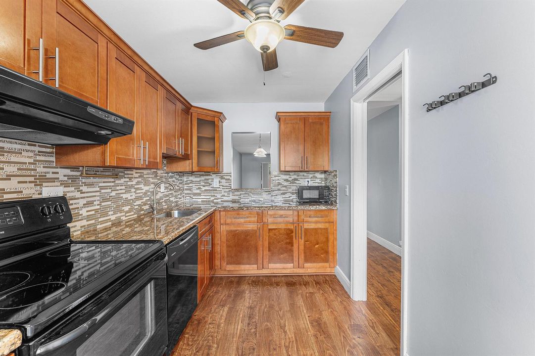 015-139SparrowDrive-2A-RoyalPalmBeach-FL