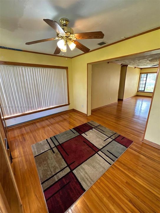 For Sale: $579,000 (3 beds, 2 baths, 1312 Square Feet)