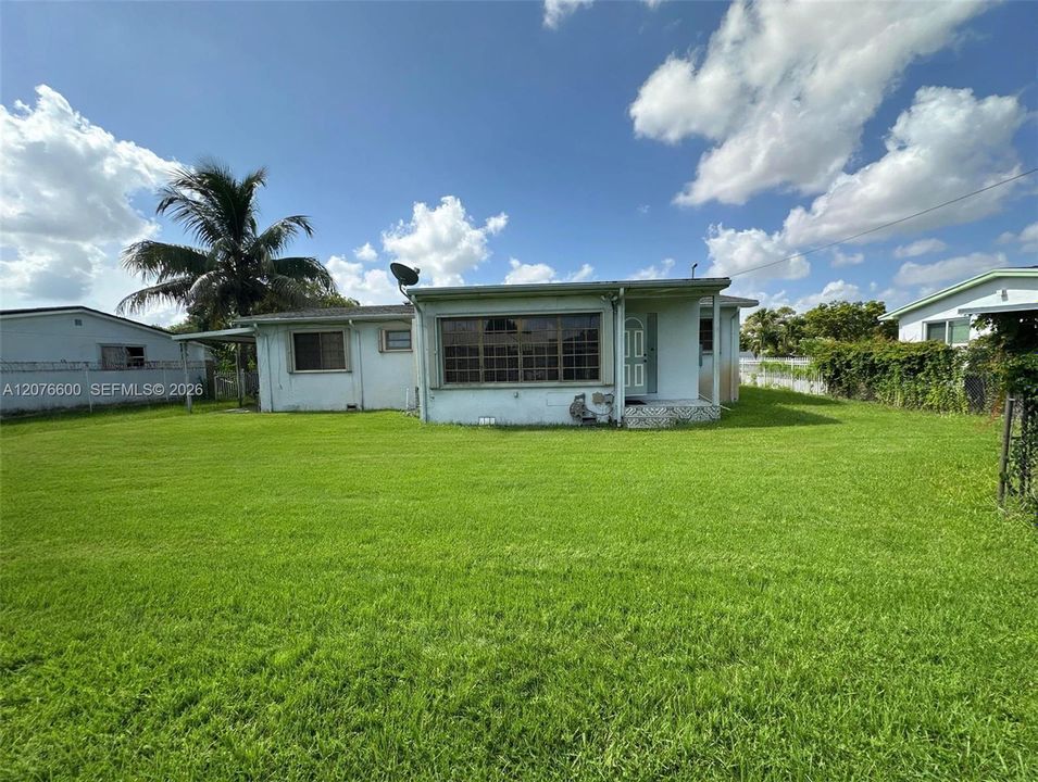 For Sale: $579,000 (3 beds, 2 baths, 1312 Square Feet)