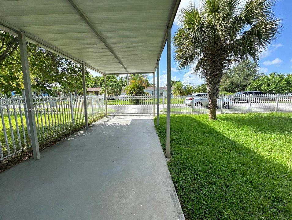 For Sale: $579,000 (3 beds, 2 baths, 1312 Square Feet)