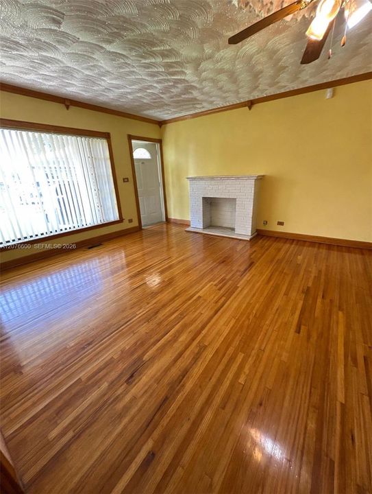 For Sale: $579,000 (3 beds, 2 baths, 1312 Square Feet)