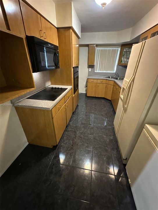 For Sale: $579,000 (3 beds, 2 baths, 1312 Square Feet)