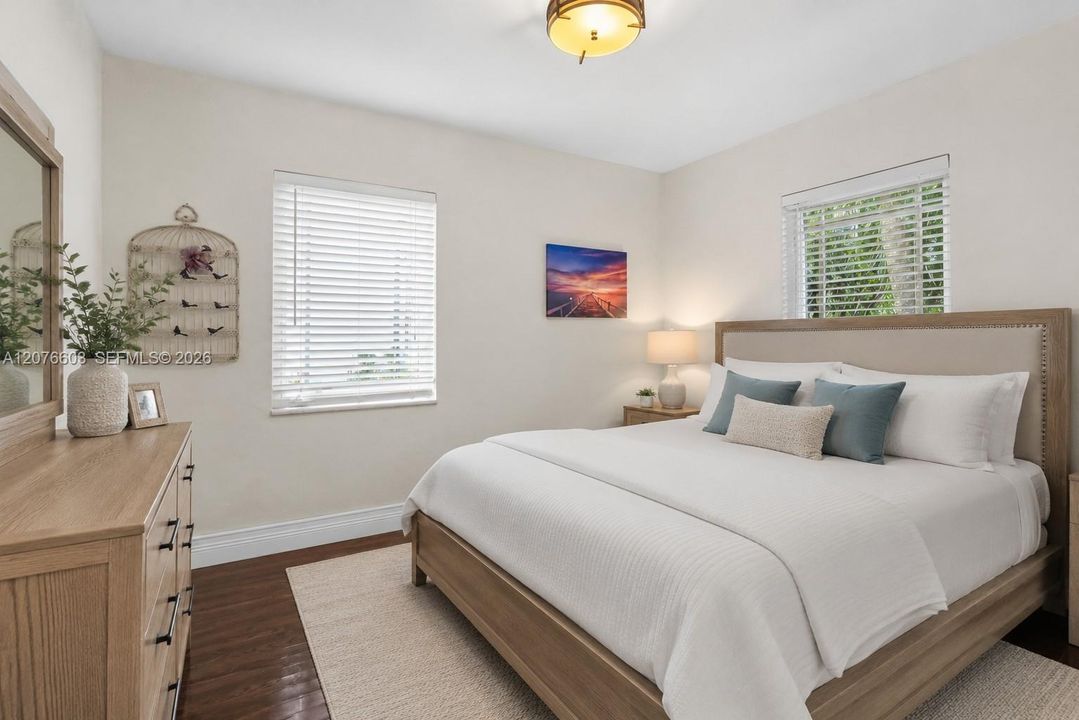 Virtually staged w/furniture