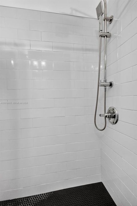 En Venta: $785,000 (2 camas, 2 baños, 1083 Pies cuadrados)