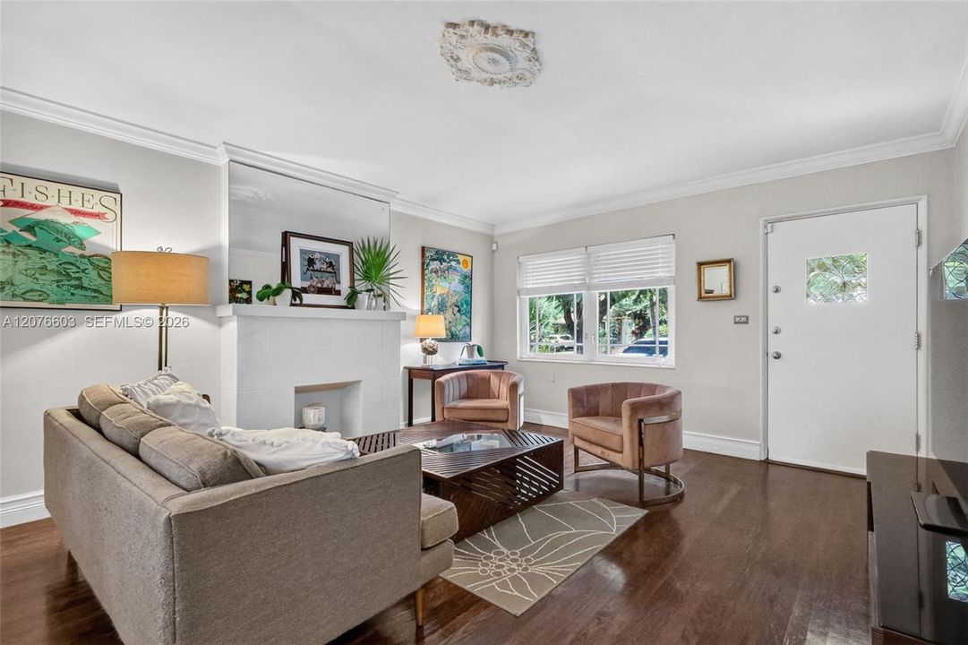 En Venta: $785,000 (2 camas, 2 baños, 1083 Pies cuadrados)