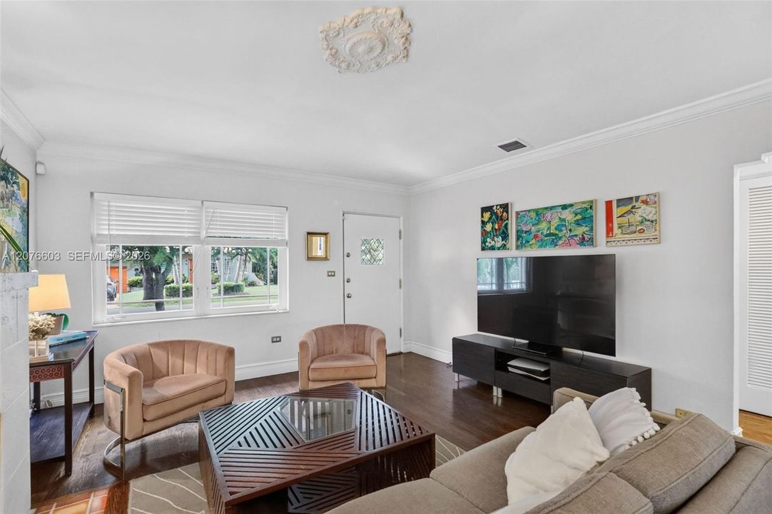 En Venta: $785,000 (2 camas, 2 baños, 1083 Pies cuadrados)