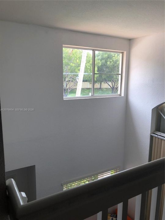 For Rent: $2,900 (3 beds, 3 baths, 1678 Square Feet)
