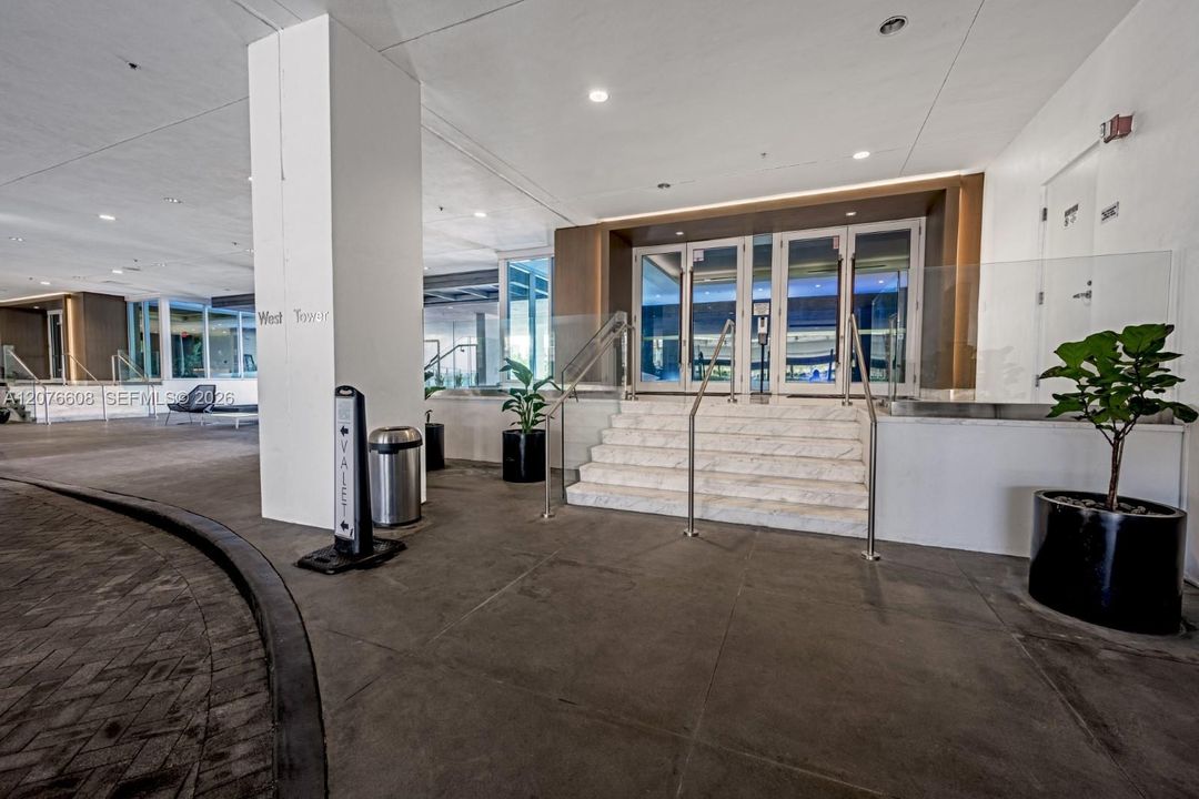 En Venta: $1,175,000 (3 camas, 3 baños, 1686 Pies cuadrados)