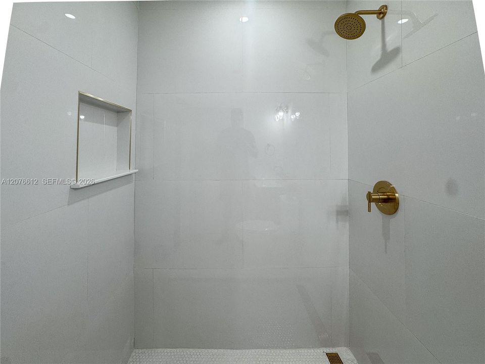 En Venta: $449,900 (3 camas, 2 baños, 851 Pies cuadrados)