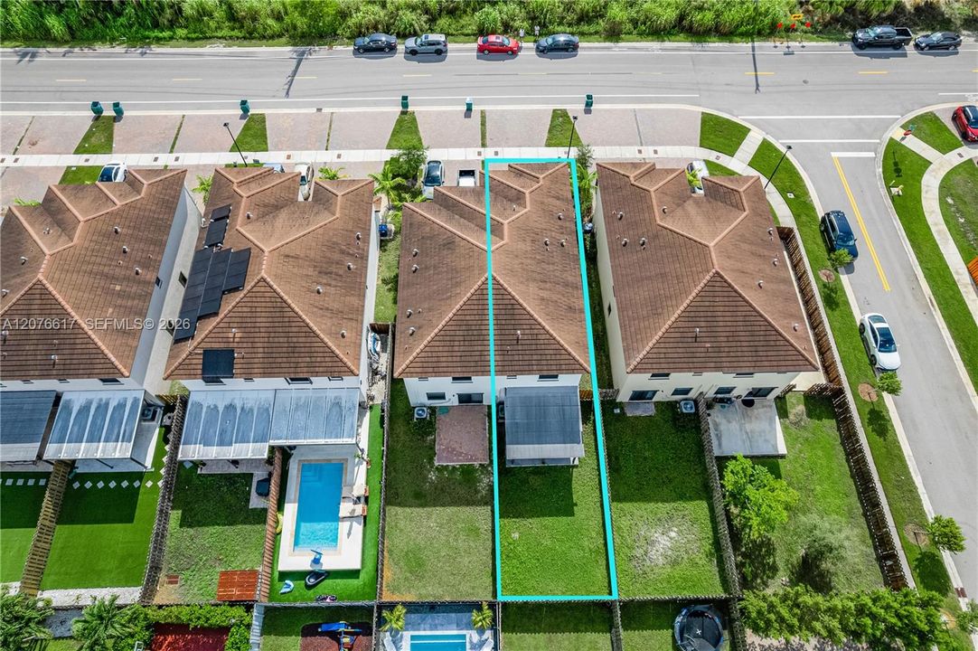 For Rent: $3,500 (4 beds, 3 baths, 1936 Square Feet)
