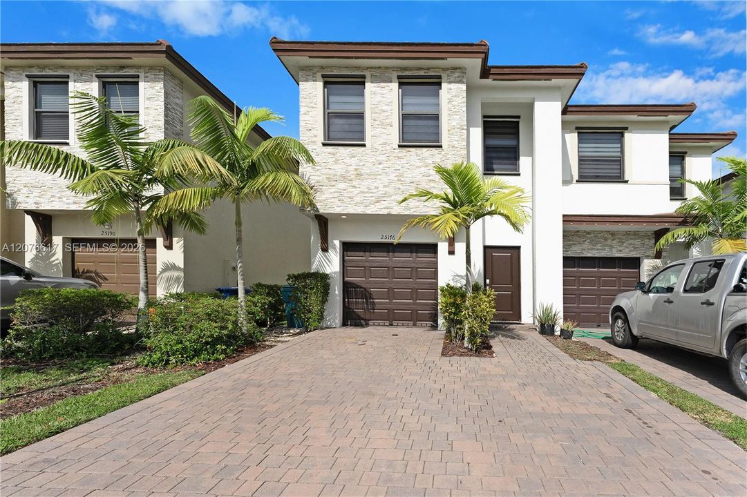 For Rent: $3,500 (4 beds, 3 baths, 1936 Square Feet)
