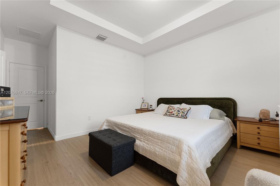 For Rent: $3,500 (4 beds, 3 baths, 1936 Square Feet)