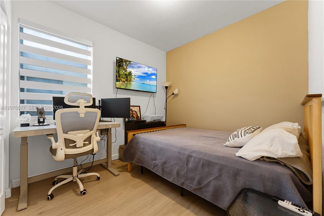 For Rent: $3,500 (4 beds, 3 baths, 1936 Square Feet)