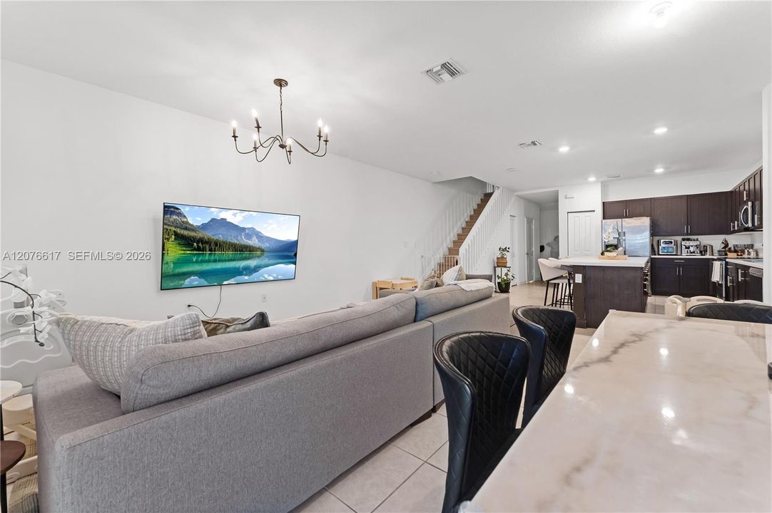 For Rent: $3,500 (4 beds, 3 baths, 1936 Square Feet)