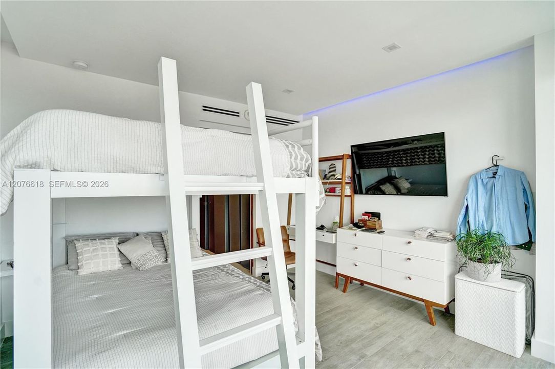 En Renta: $20,000 (4 camas, 3 baños, 4078 Pies cuadrados)