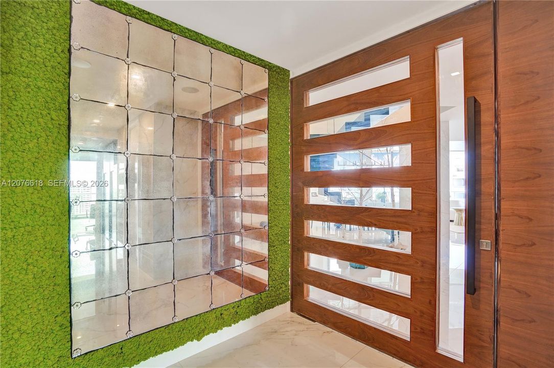 En Renta: $20,000 (4 camas, 3 baños, 4078 Pies cuadrados)