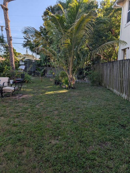 For Rent: $1,750 (1 beds, 1 baths, 1368 Square Feet)