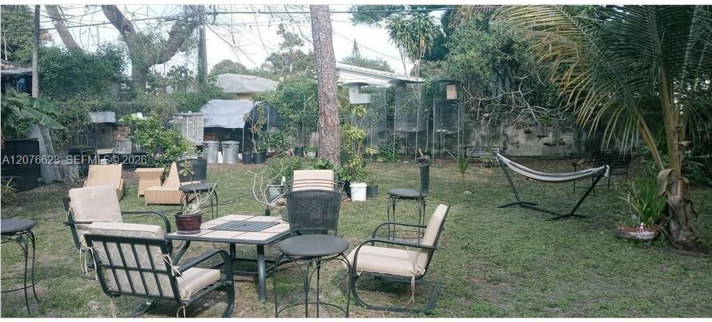 For Rent: $1,750 (1 beds, 1 baths, 1368 Square Feet)