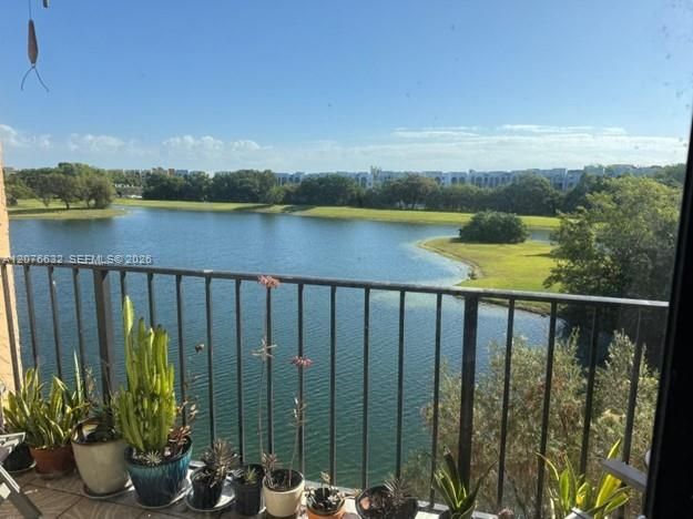 En Venta: $265,000 (2 camas, 2 baños, 974 Pies cuadrados)