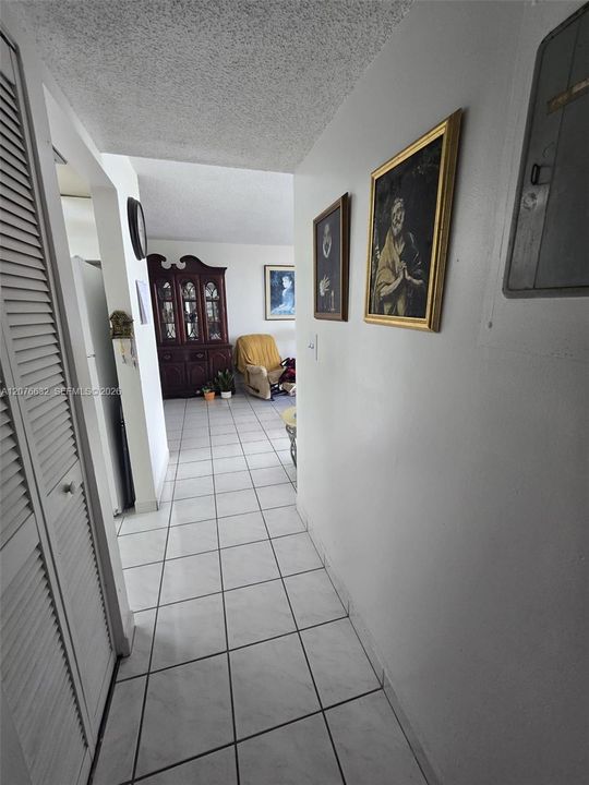 En Venta: $265,000 (2 camas, 2 baños, 974 Pies cuadrados)