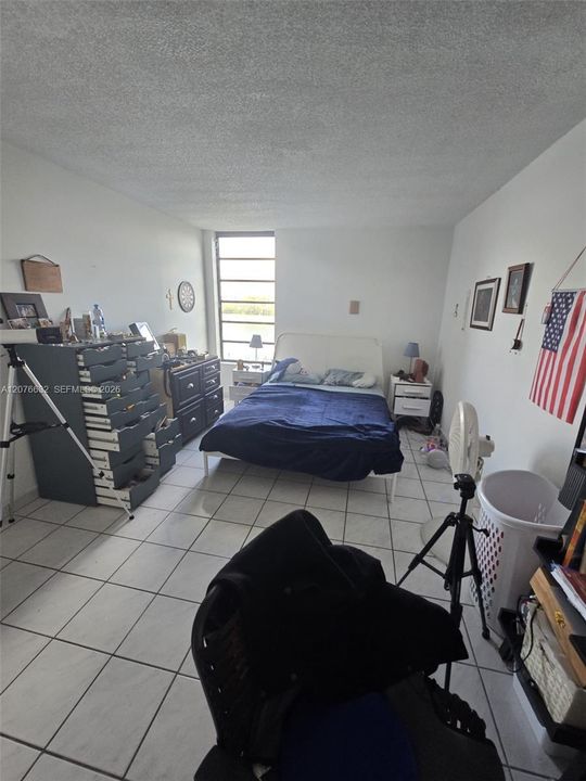 En Venta: $265,000 (2 camas, 2 baños, 974 Pies cuadrados)