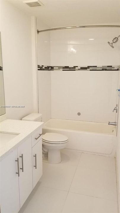 En Renta: $2,750 (3 camas, 2 baños, 1050 Pies cuadrados)