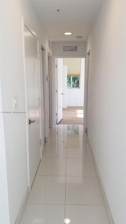 En Renta: $2,750 (3 camas, 2 baños, 1050 Pies cuadrados)
