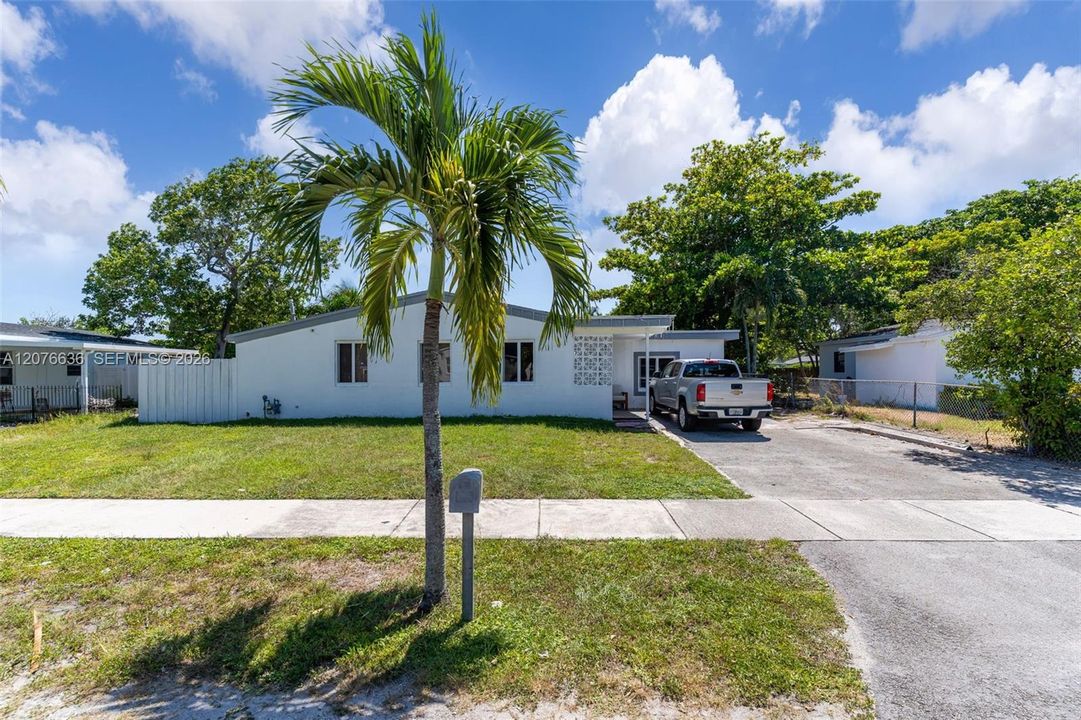 En Venta: $498,900 (4 camas, 2 baños, 0 Pies cuadrados)