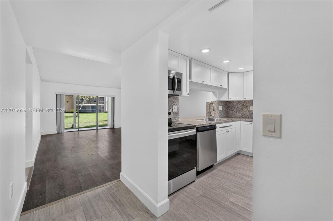 En Venta: $310,000 (2 camas, 2 baños, 985 Pies cuadrados)
