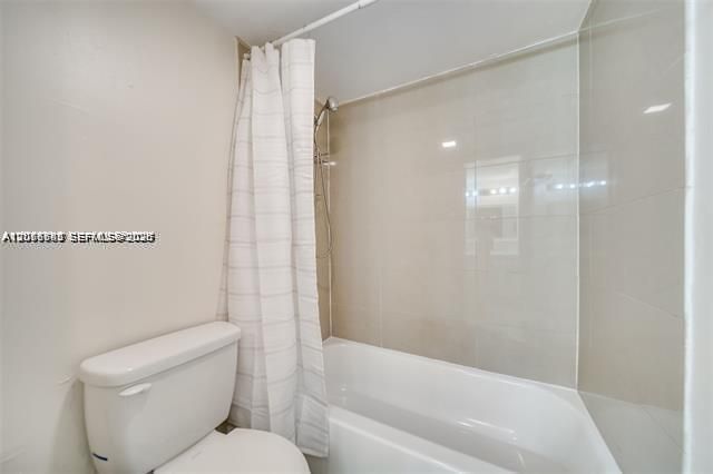 For Sale: $135,000 (1 beds, 1 baths, 850 Square Feet)