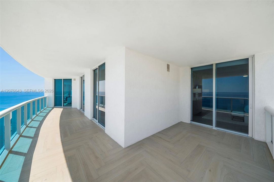For Sale: $3,195,000 (3 beds, 3 baths, 3062 Square Feet)