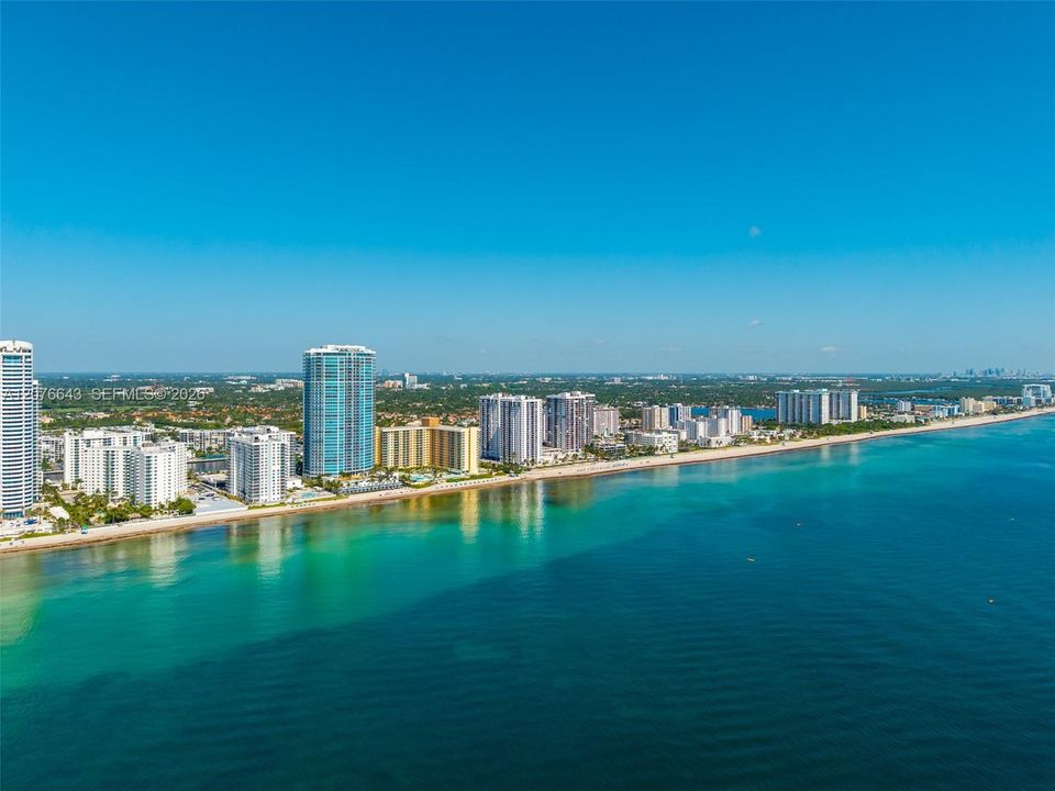 For Sale: $3,195,000 (3 beds, 3 baths, 3062 Square Feet)