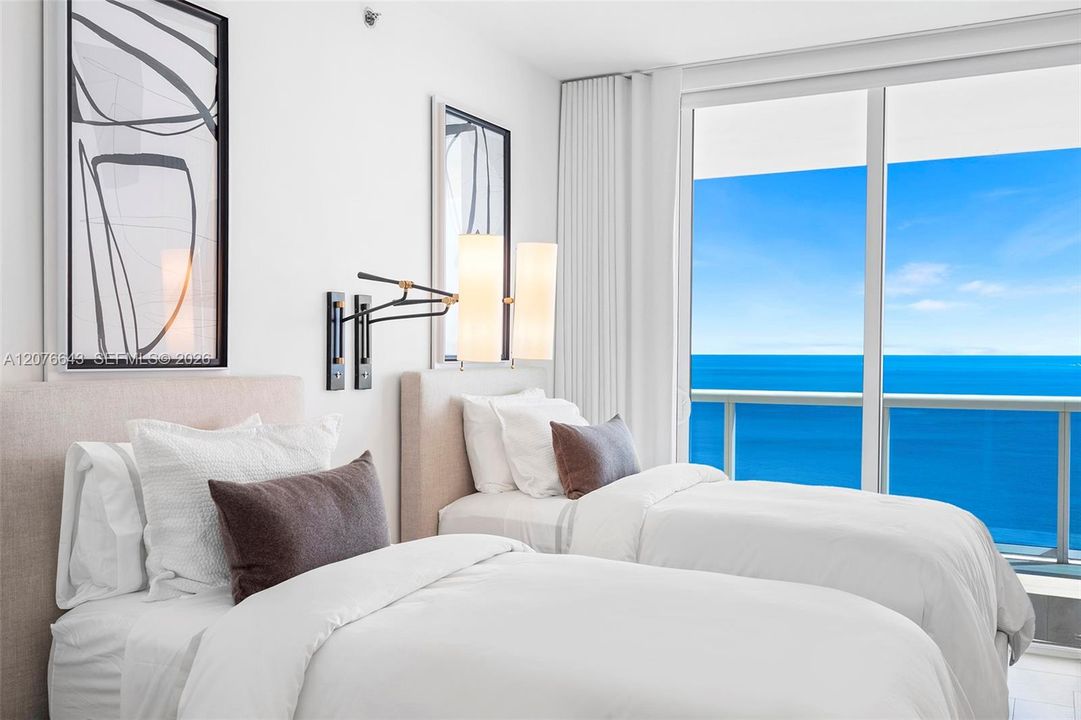 For Sale: $3,195,000 (3 beds, 3 baths, 3062 Square Feet)