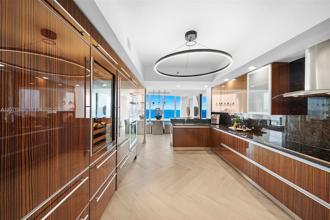 For Sale: $3,195,000 (3 beds, 3 baths, 3062 Square Feet)