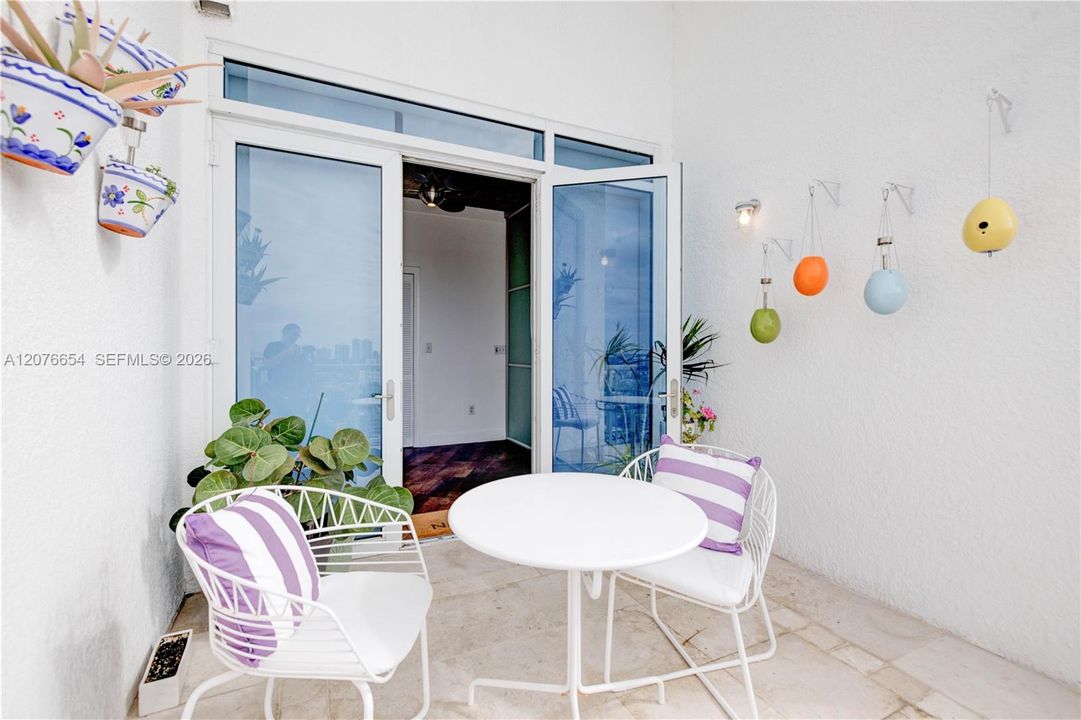 En Venta: $599,999 (3 camas, 2 baños, 1418 Pies cuadrados)