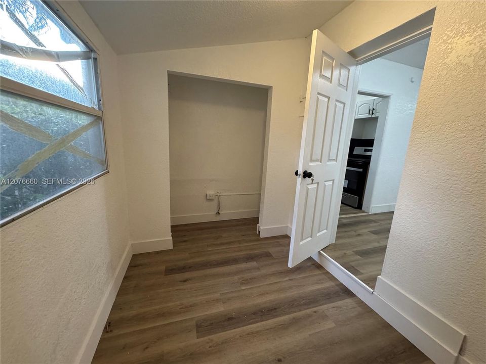 En Venta: $749,999 (3 camas, 2 baños, 971 Pies cuadrados)