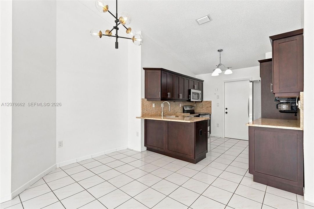 For Sale: $679,000 (3 beds, 2 baths, 1628 Square Feet)