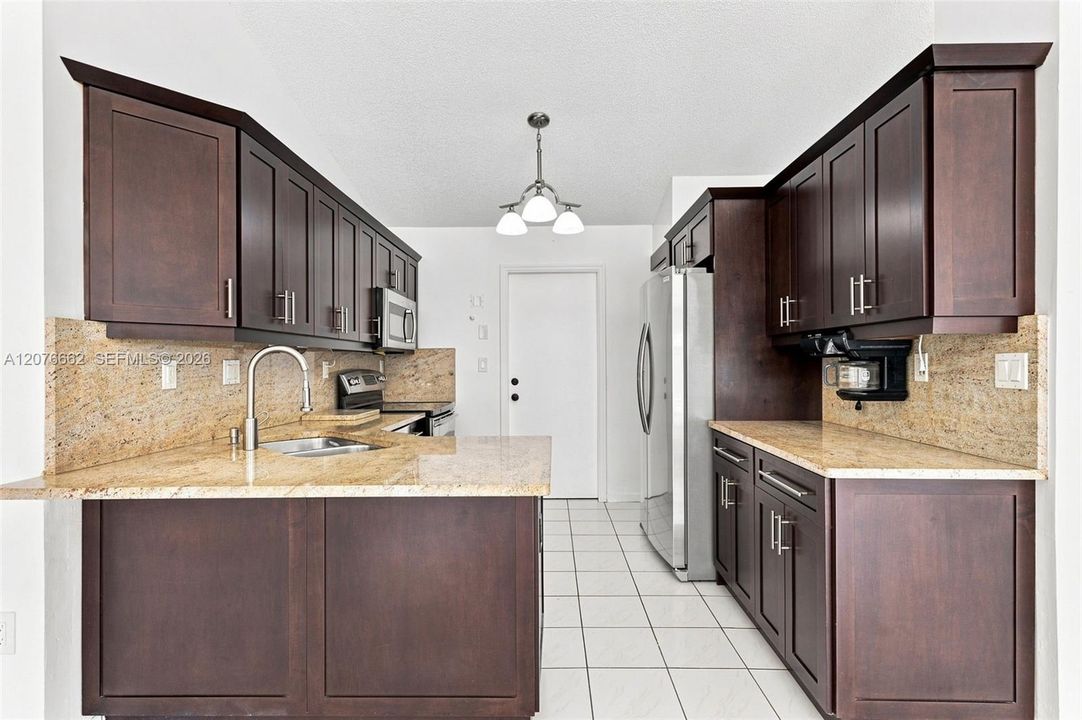 For Sale: $679,000 (3 beds, 2 baths, 1628 Square Feet)