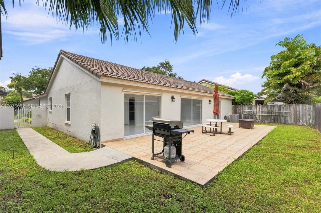 For Sale: $679,000 (3 beds, 2 baths, 1628 Square Feet)