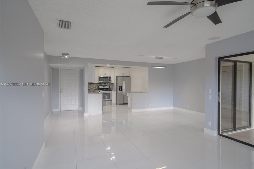 For Rent: $2,400 (3 beds, 2 baths, 1115 Square Feet)