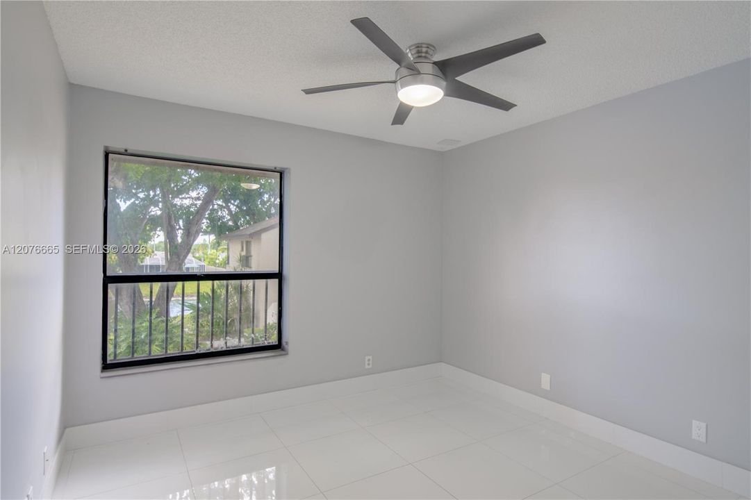 For Rent: $2,400 (3 beds, 2 baths, 1115 Square Feet)